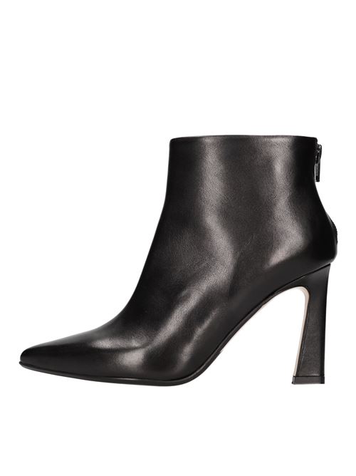  ANNA F. | 9804 NAPPANERO